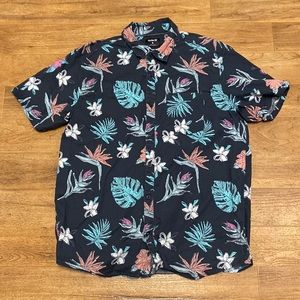 Hurley Kona stretch floral print medium button down short sleeve shirt